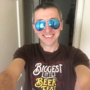 Meet your Posher, Aaron